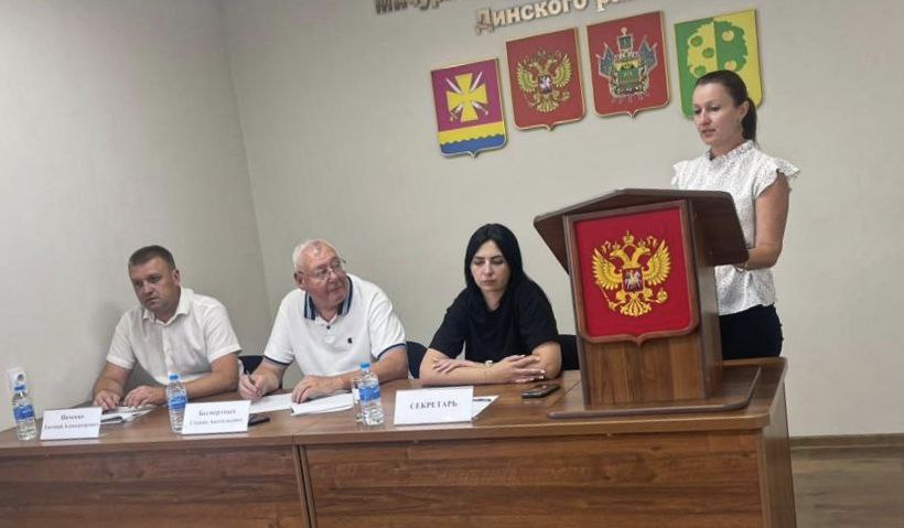 28 августа 2025 года в 14-00 в здании администрации Мичуринского сельского поселения состоялась внеочередная 12- сессия Совета Мичуринского сельского поселения со следующей повесткой дня: