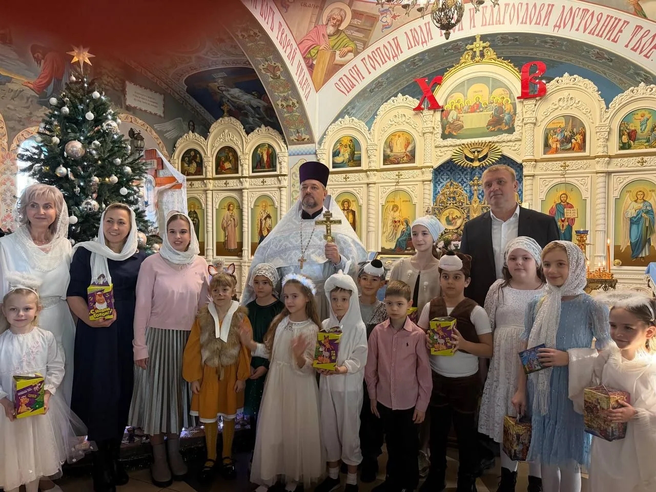 Праздничное богослужение в честь Рождества Христова