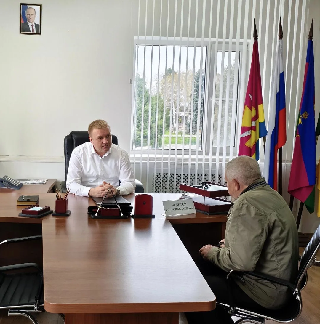 Глава Мичуринского сельского поселения Евгений Александрович Ивченко, провел прием граждан по личным вопросам